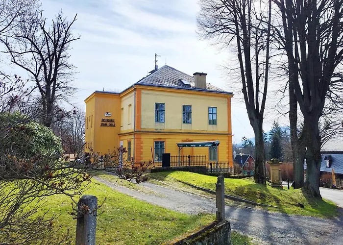Otel Stara Skola